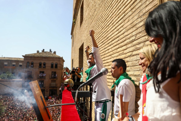 El pregón y el chupinazo anuncian el comienzo de las Fiestas de San lorenzo 2023
