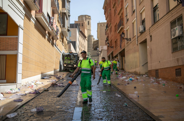 El Ayuntamiento organiza un amplio dispositivo  para la limpieza de la ciudad durante las fiestas de San Lorenzo