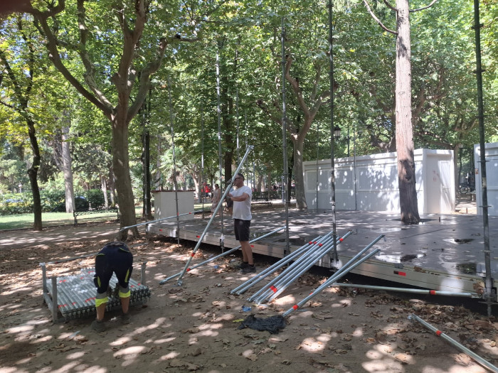 Los Servicios Generales avanzan en la retirada de las infraestructuras de San Lorenzo