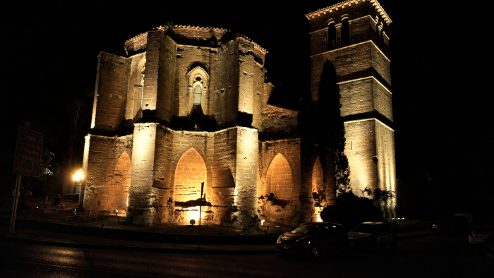 Finalizadas las obras de iluminación monumental del puente de San Miguel, la Muralla y el convento de las Miguelas