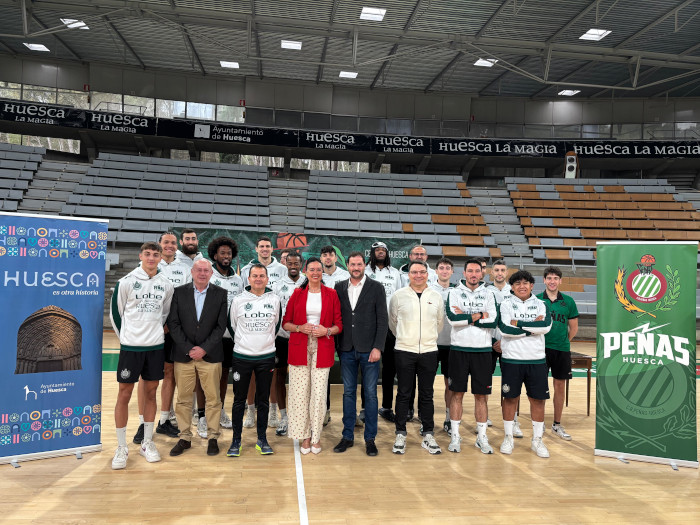 El Ayuntamiento de Huesca y el Club Baloncesto Peñas Huesca firman un convenio de patrocinio