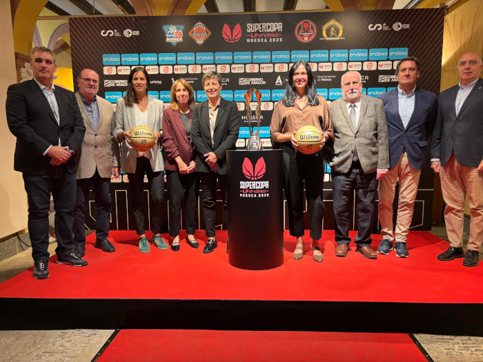 supercopa baloncesto femenino presentación en Huesca supercopa baloncesto femenino presentación en Huesca